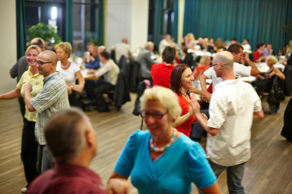 Kaiserrast Stockerau Bagian luar foto